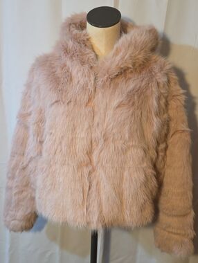Women's Faux Fur Hooded Jacket - Blush Pink